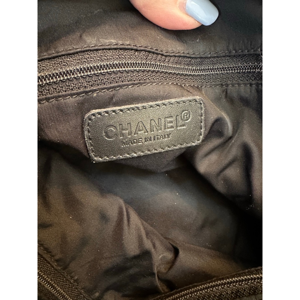 Chanel Black Nylon Travel Ligne Zip Tote Bag - Picture 2 of 15